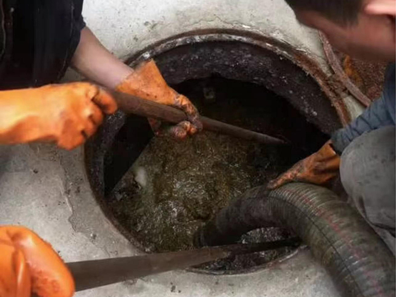 枝江清理化粪池时如何避免沼气的危害?